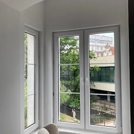 Flat Overlooking The River In The Centre Of Διαμέρισμα